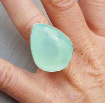 Zilveren ring gezet met facet aqua Chalcedoon 17 mm